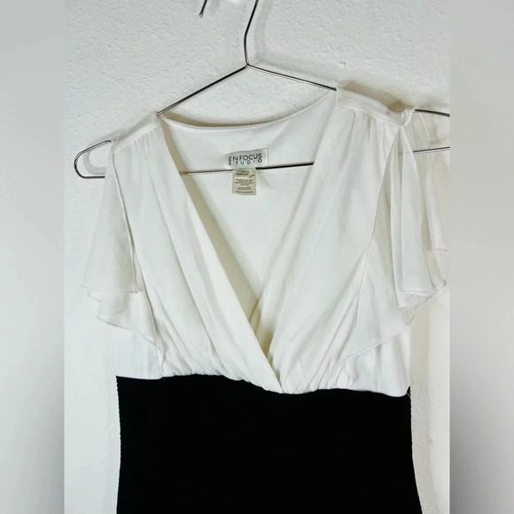 Enfocus Studio White and Black Sheath Dress with Ruched Top Open Ruffle Size 4 - Picture 3 of 9